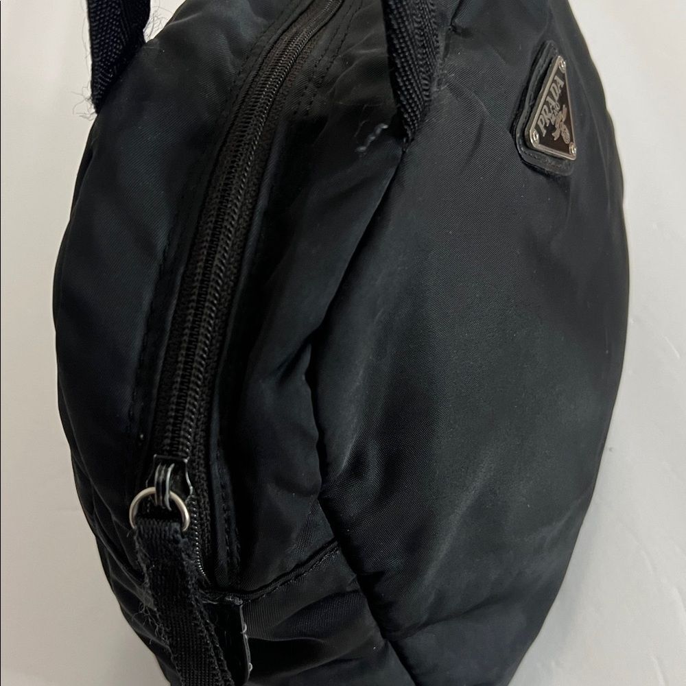 Vintage Prada black nylon handbag - Picture 5 of 9